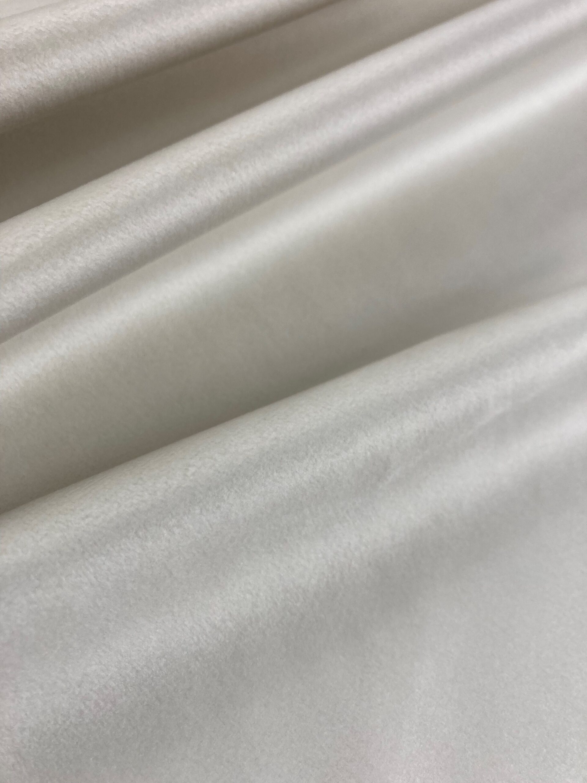 Terciopelo Alaska hueso