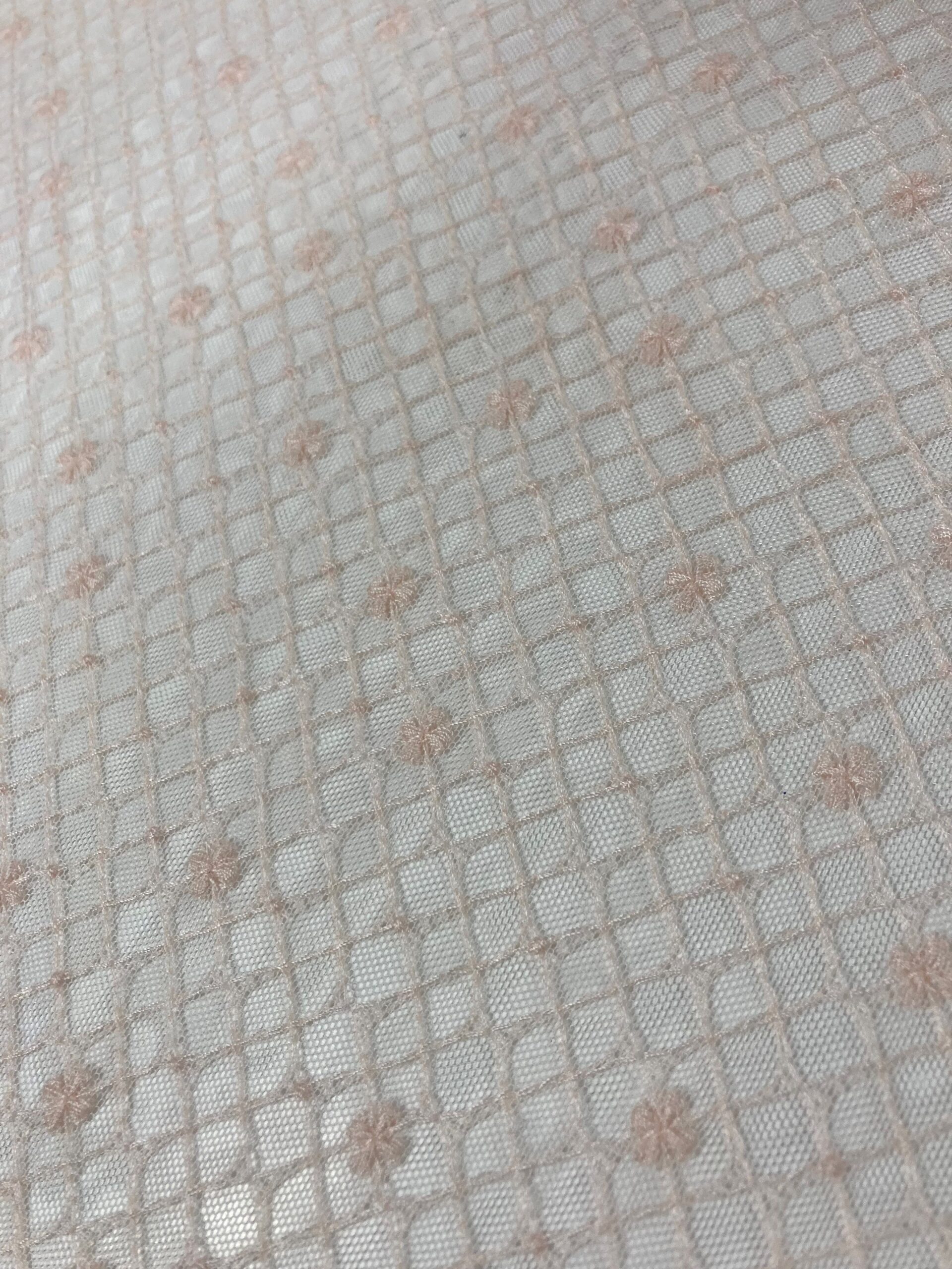 Tul bordado Bora rosa salmón