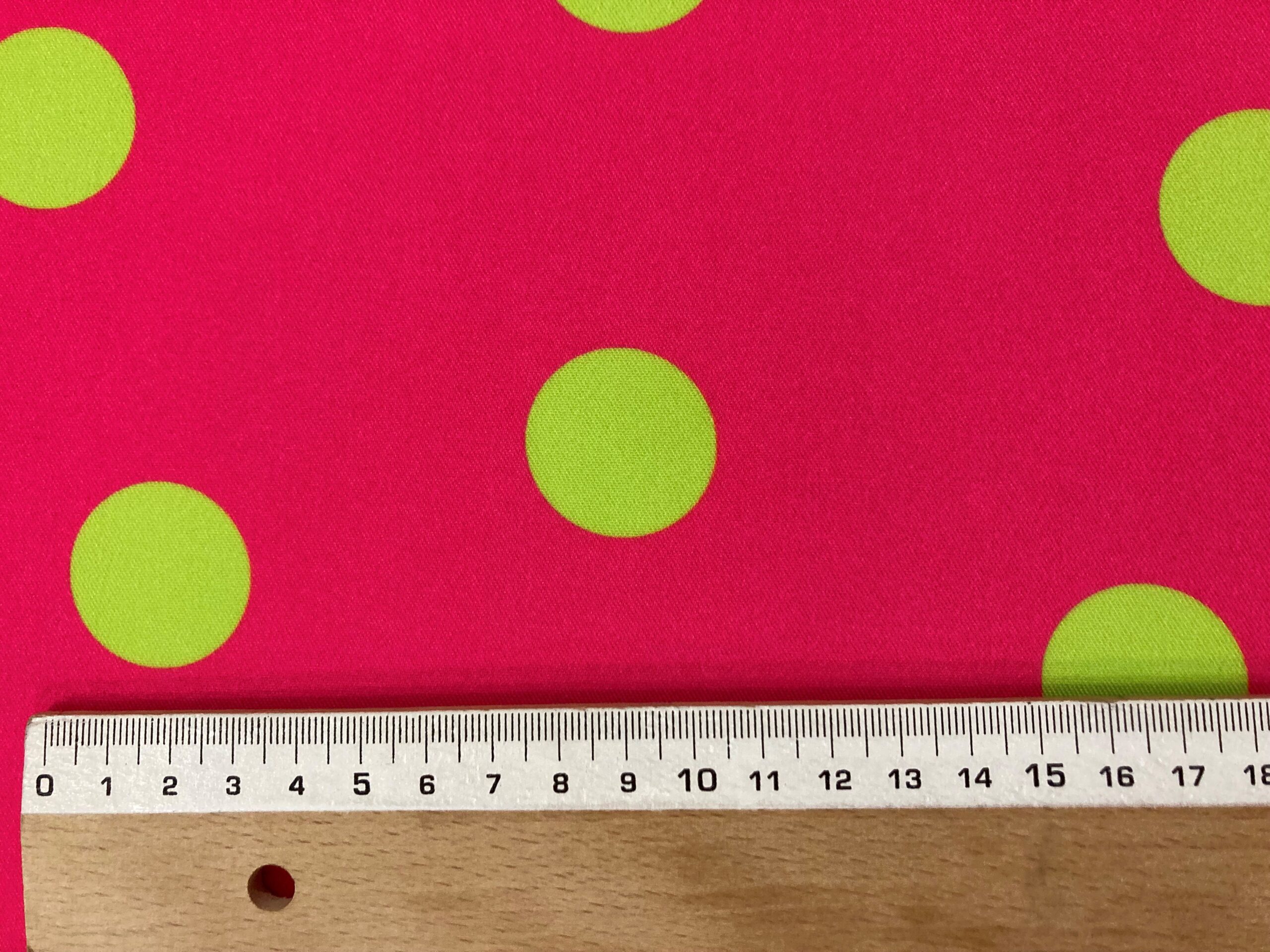 Bielástico gabardina lunar verde fluor f.fucsia