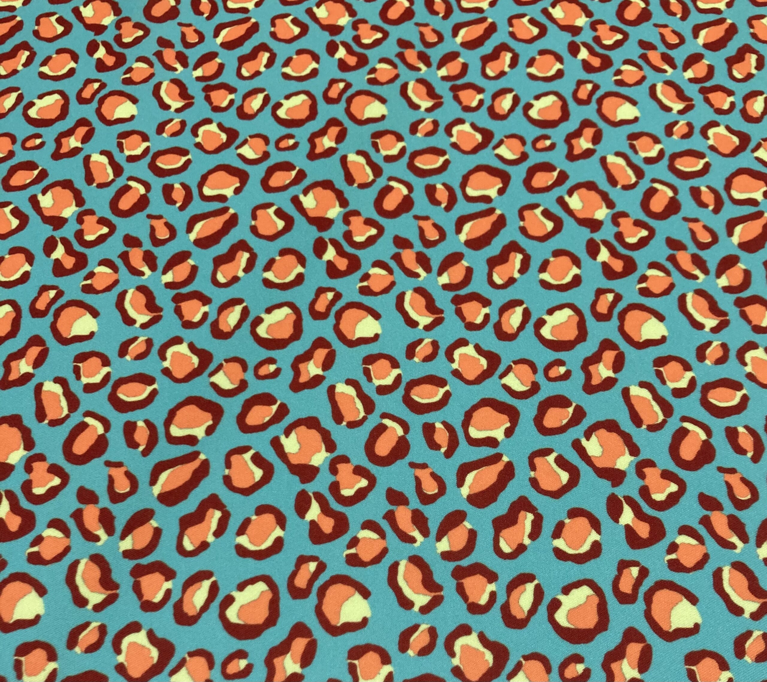 Bielástico gabardina animal print