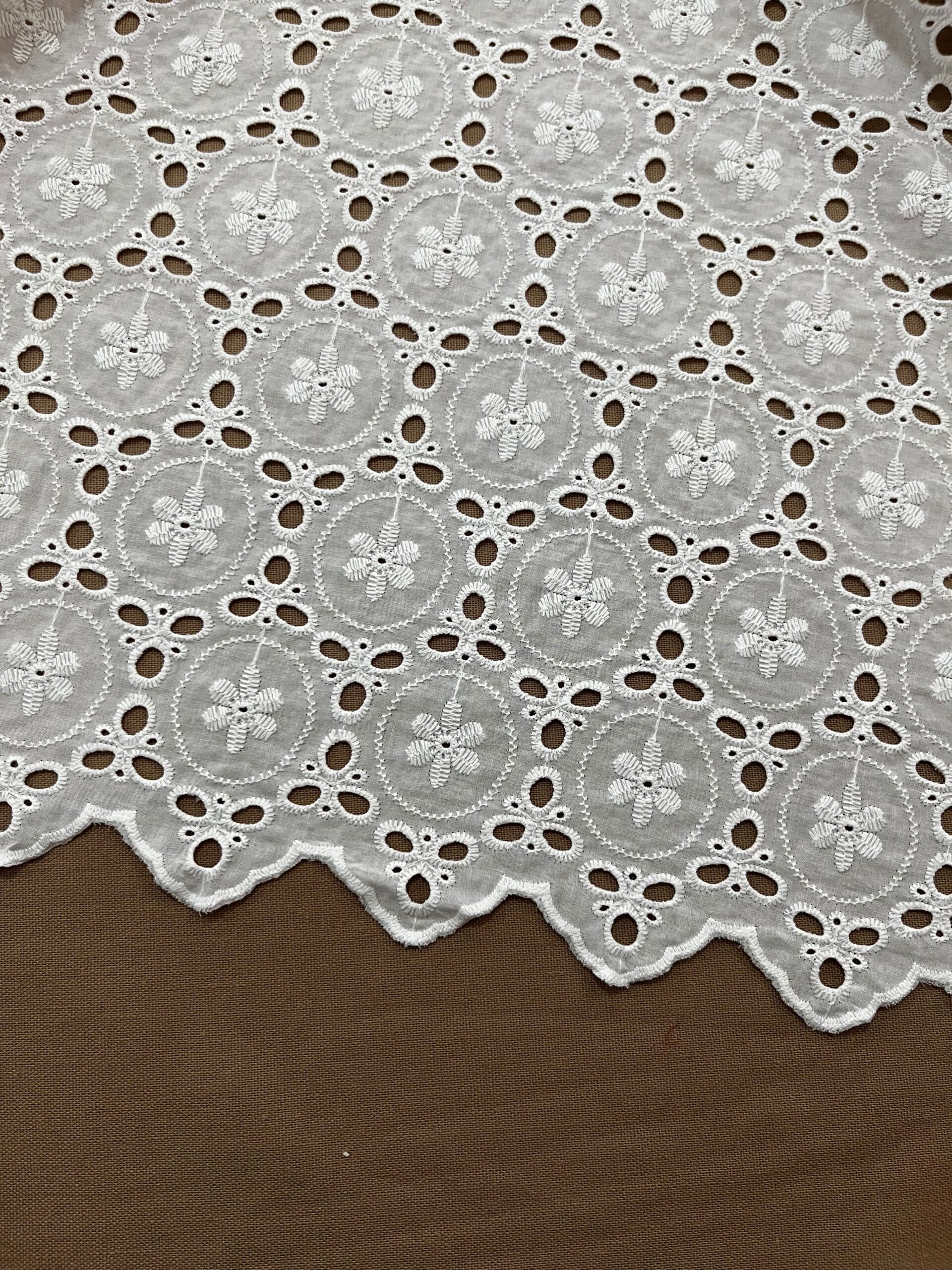 Batista algodón Alondra Blanca