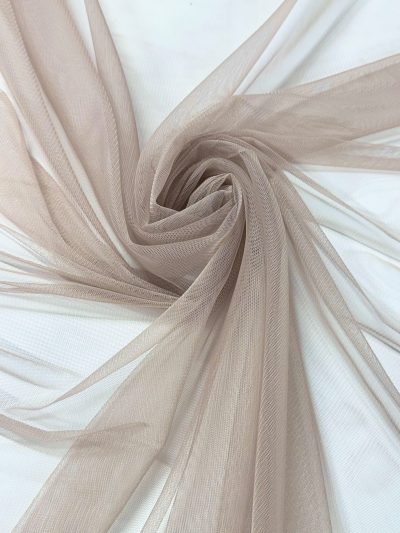 Tul Suave Caído visón claro