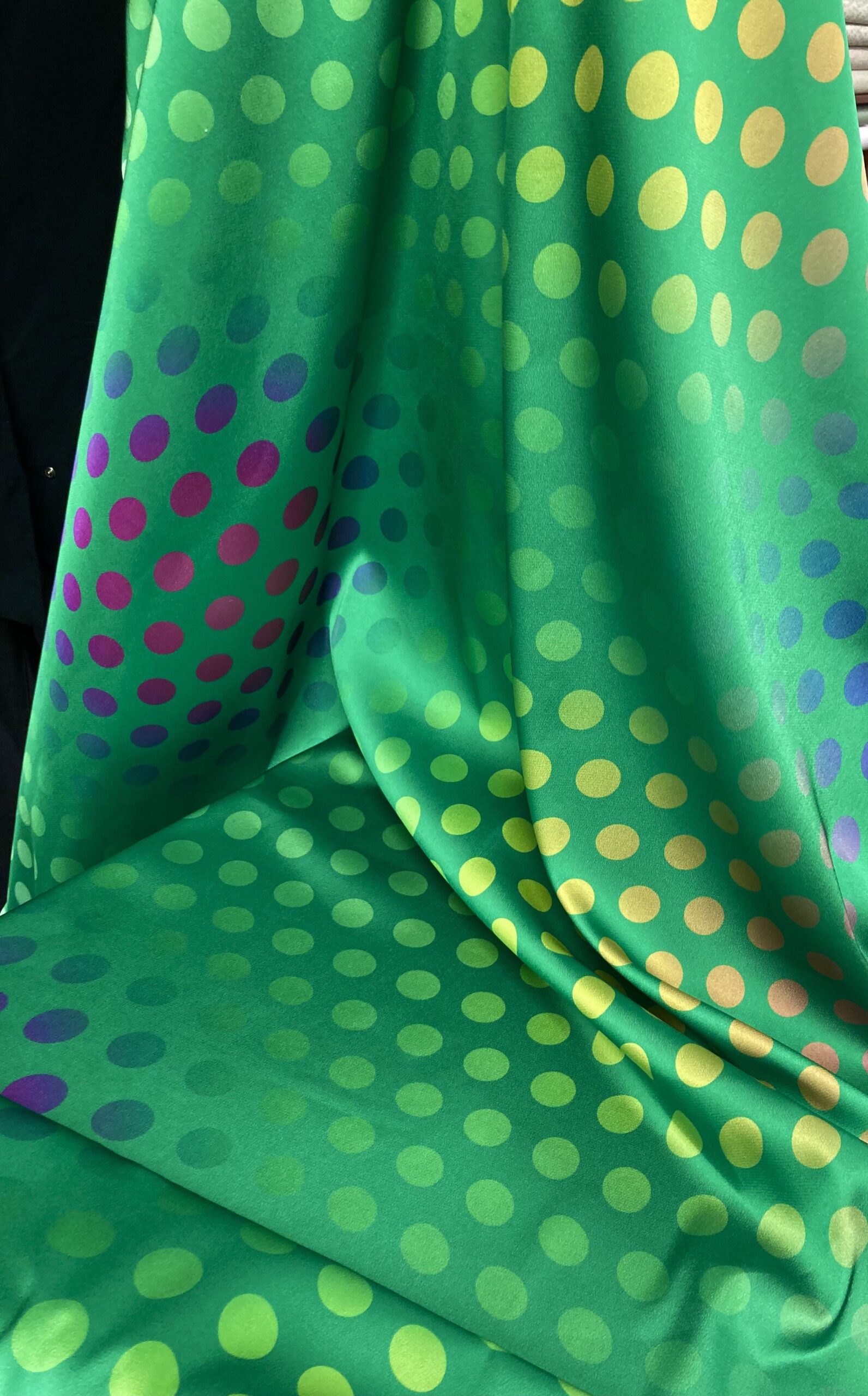 Satén Fansati verde