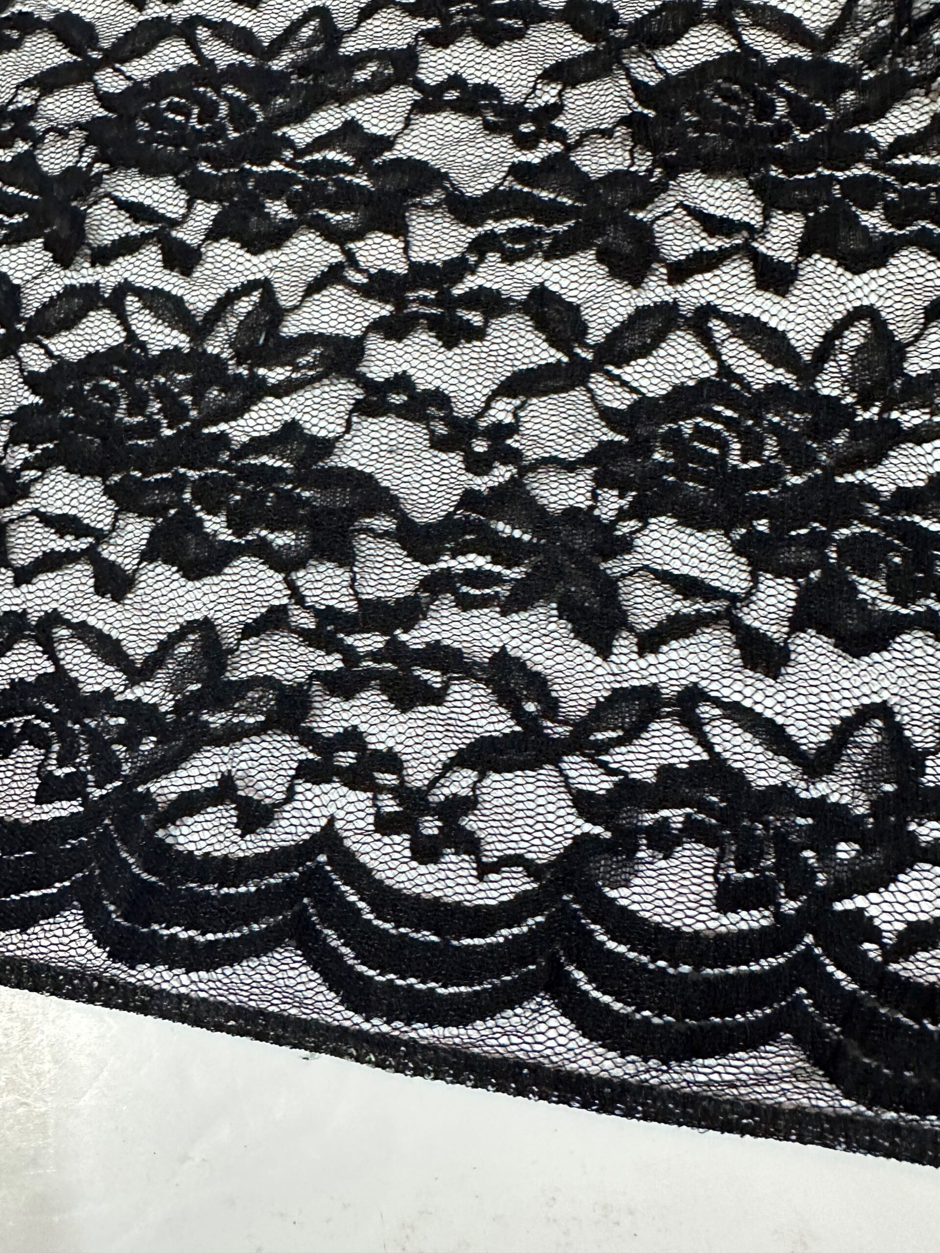 Blonda elástica negra