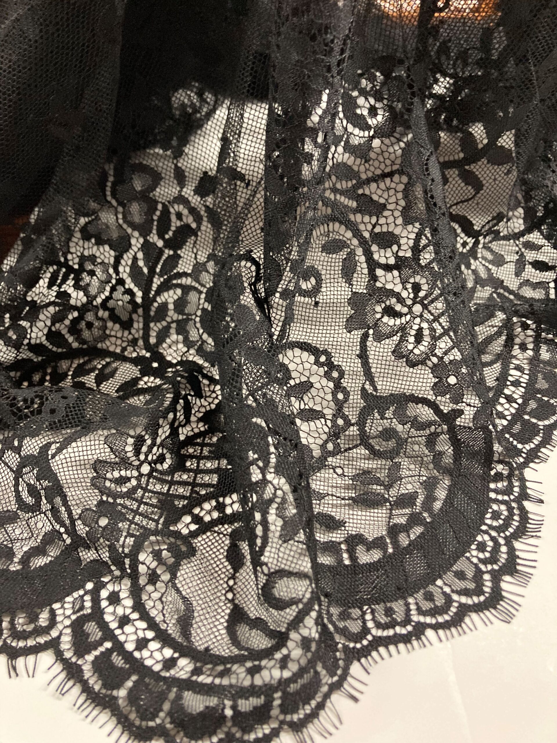 Mantilla Rosario negra