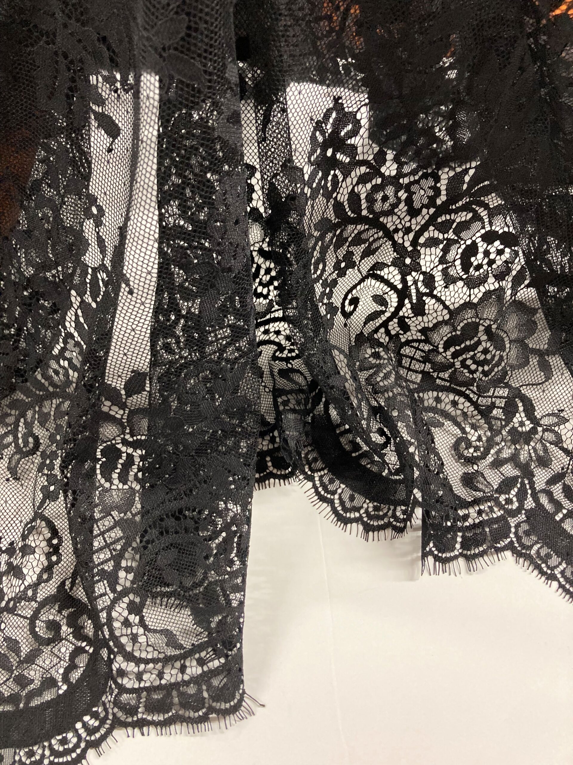 Mantilla Rosario negra