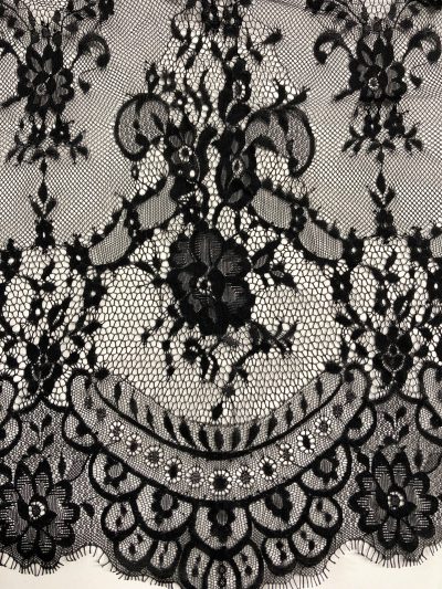 Mantilla Lucía negra