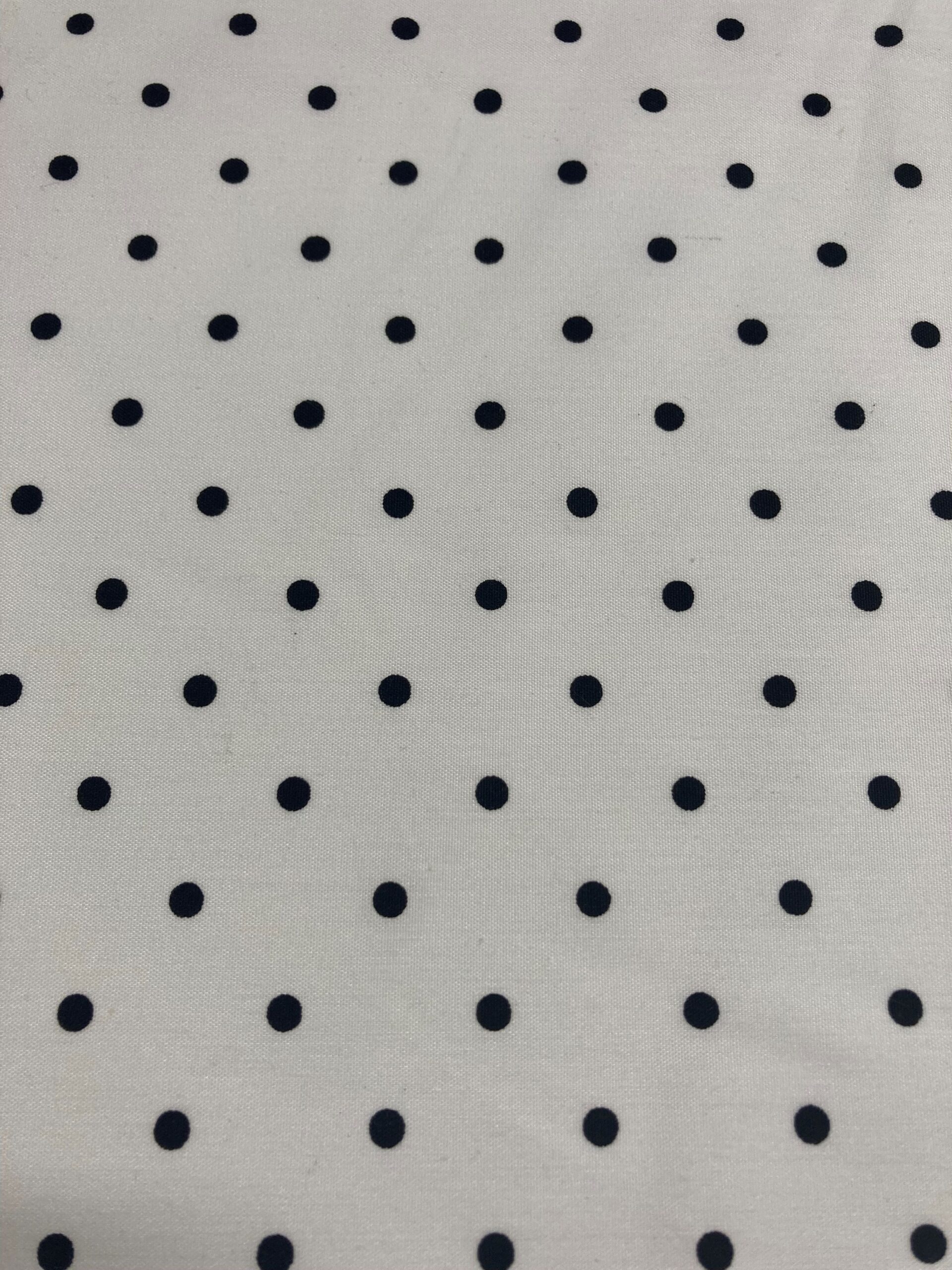 Popelín Flamenca Lunar lenteja negro