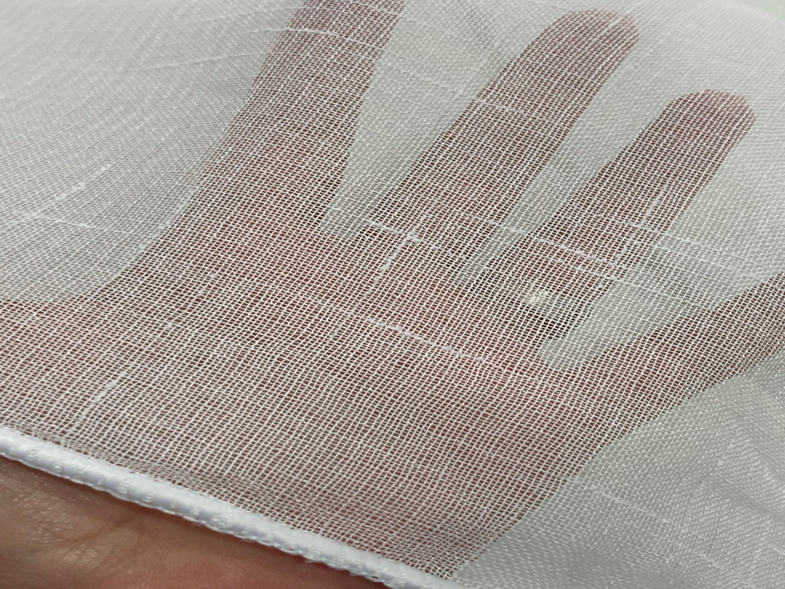 Visillo trama blanco bajo plomo