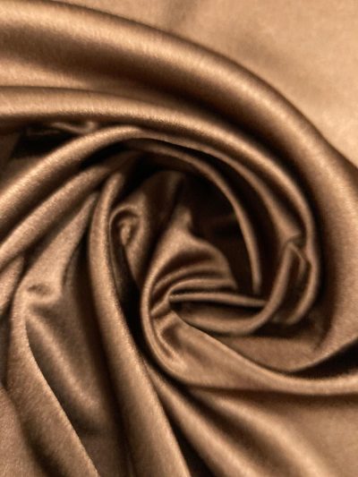 Crepe Satén marrón chocolate