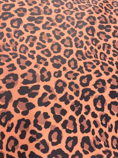 Impermeable pul animal print
