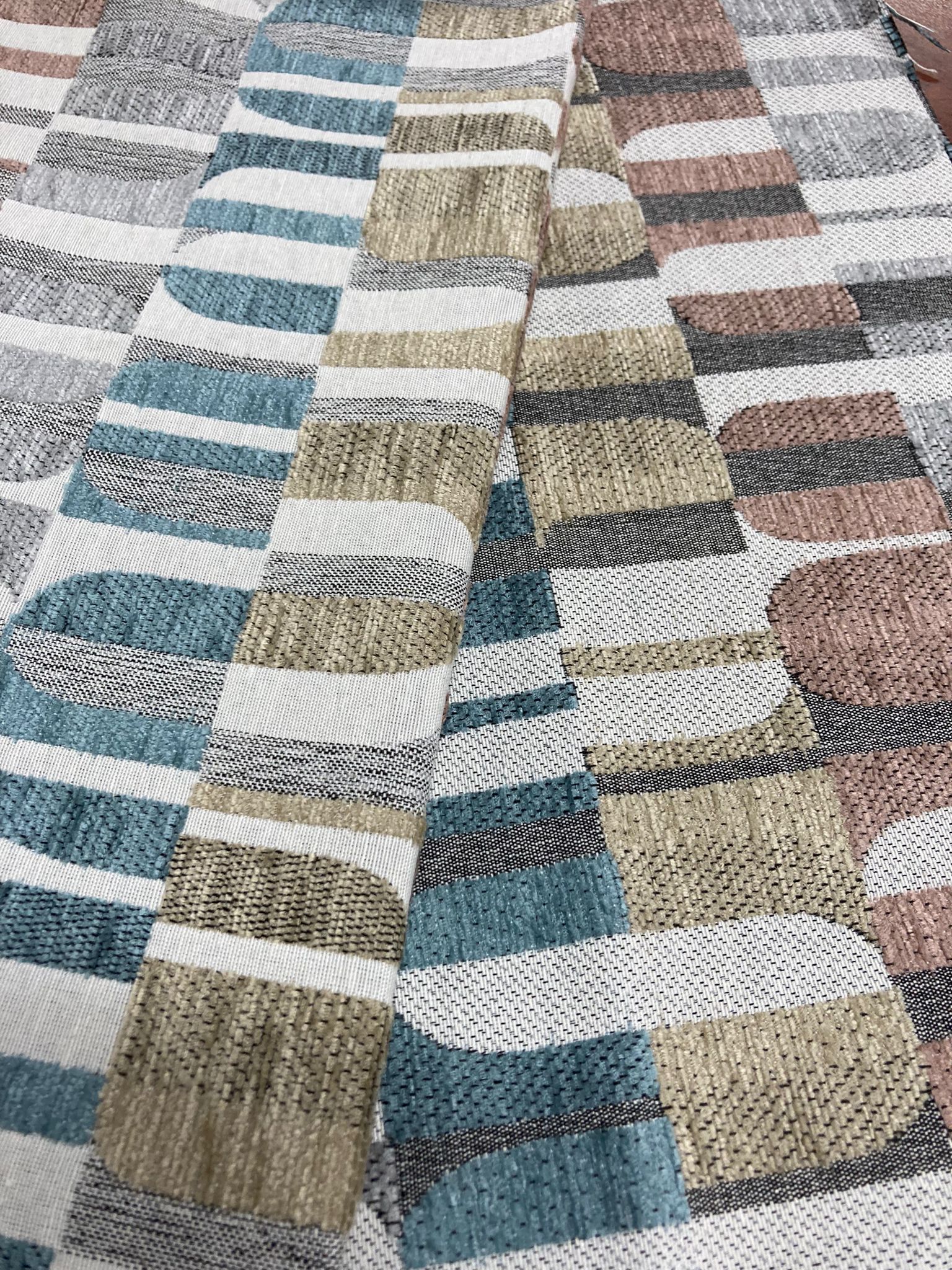 Chenilla geométrica colores - Imagen 2