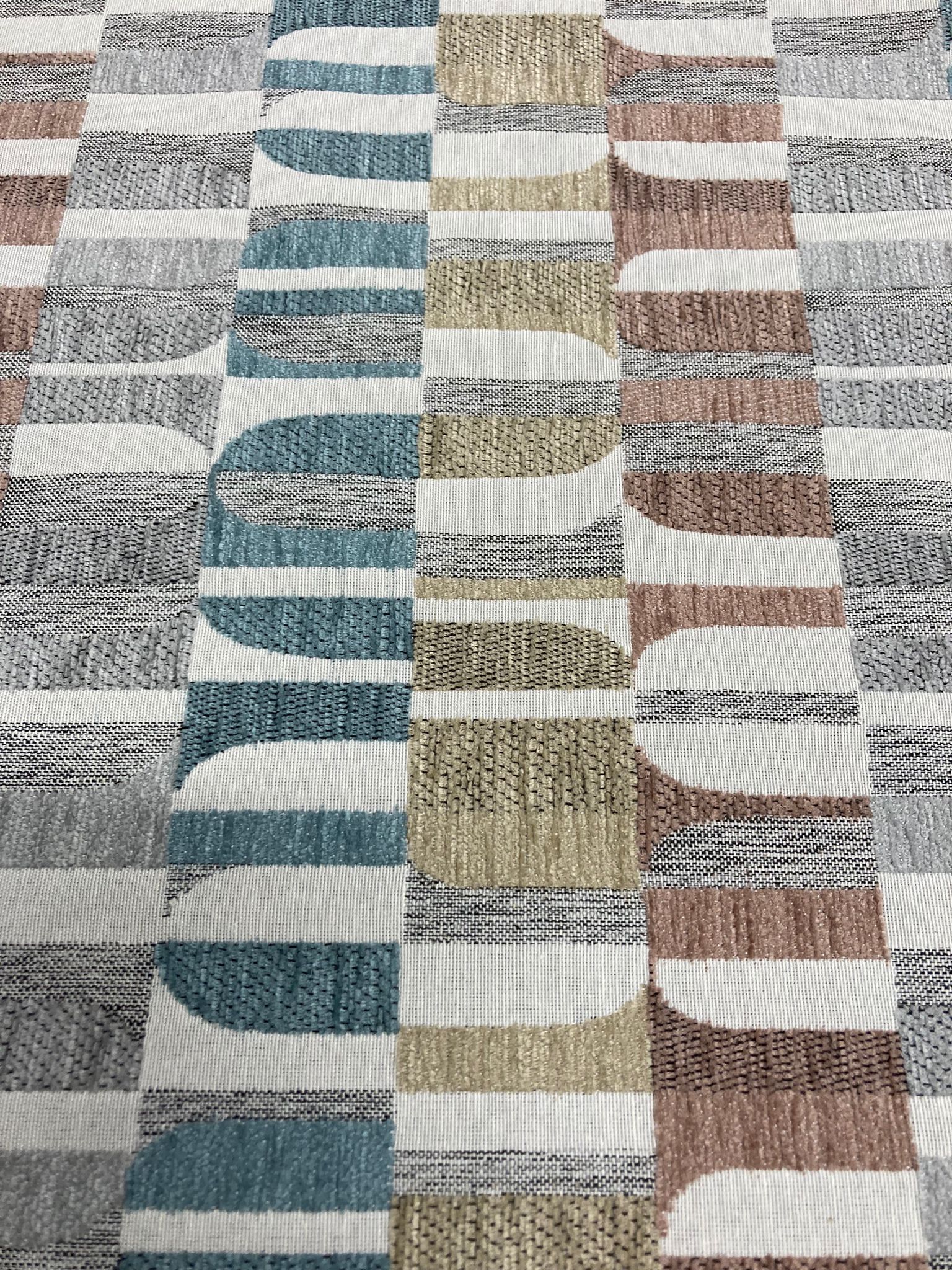 Chenilla geométrica colores