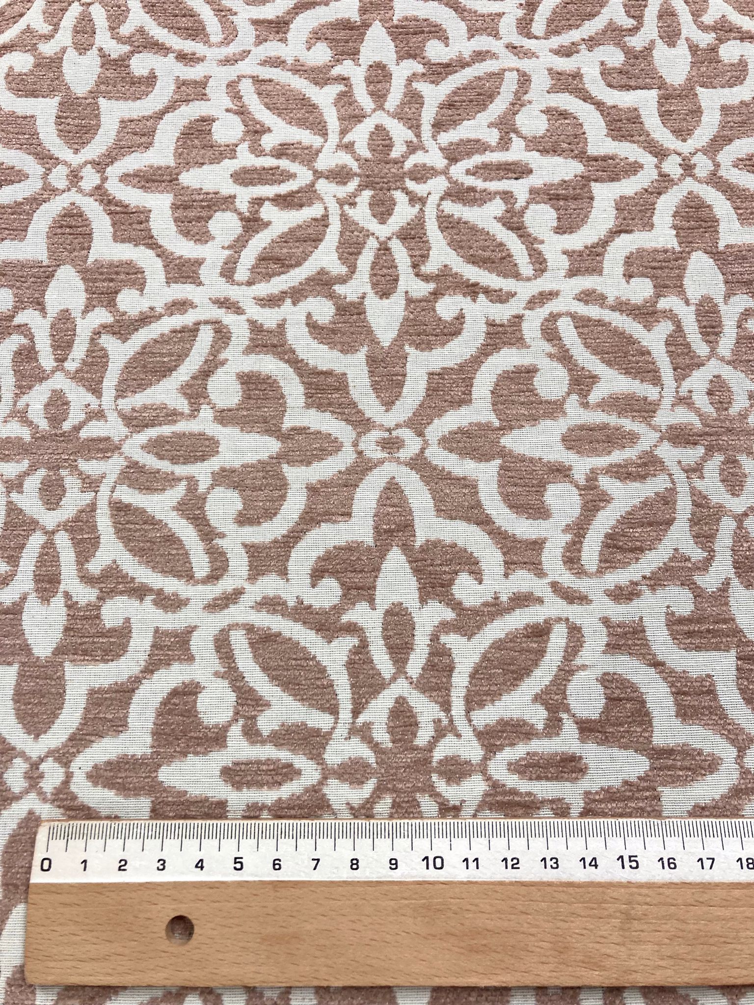 Chenilla mosaico maquillaje - Imagen 3