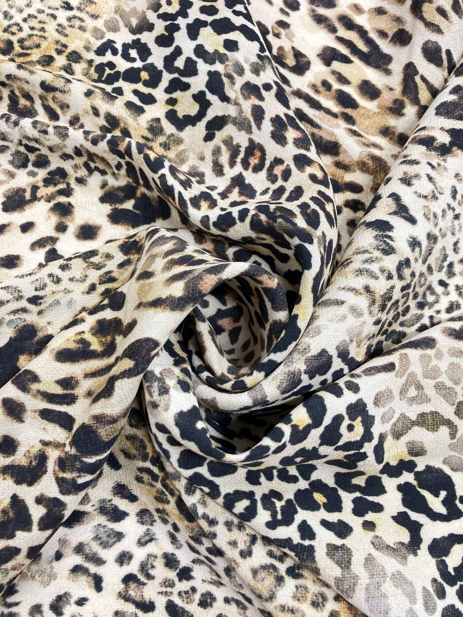 Crepé viscosa animal print - Imagen 2