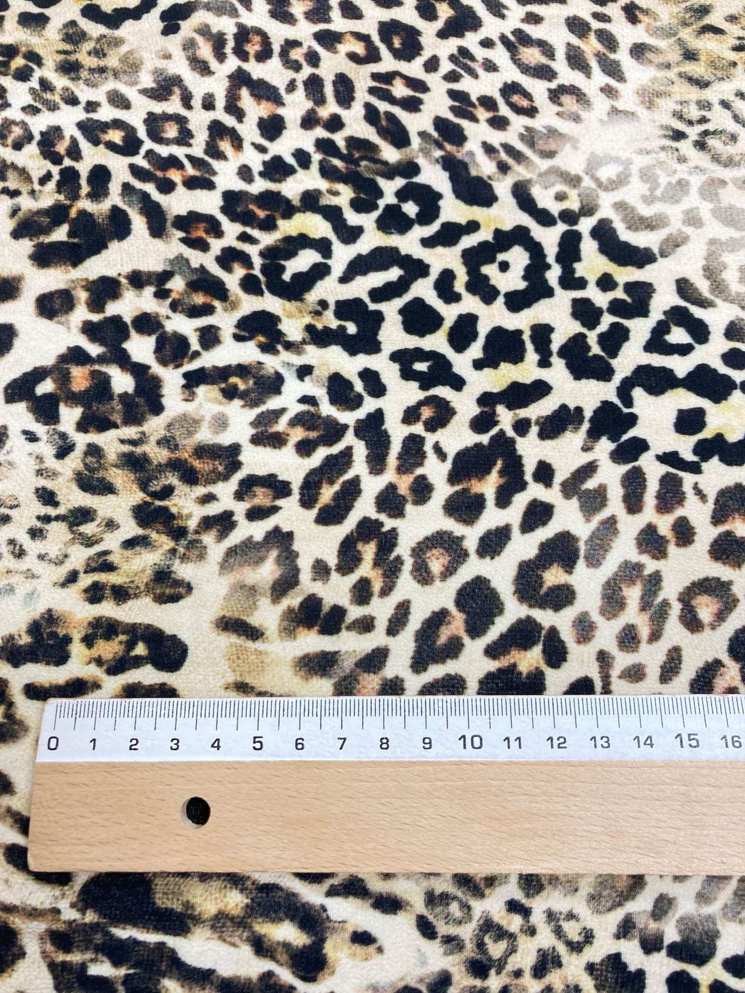 Crepé viscosa animal print - Imagen 3